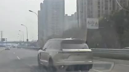 全新蔚来 ES9 双拼色特别版开启无伪装路测，新车技术发布会 4 月 9 日举行