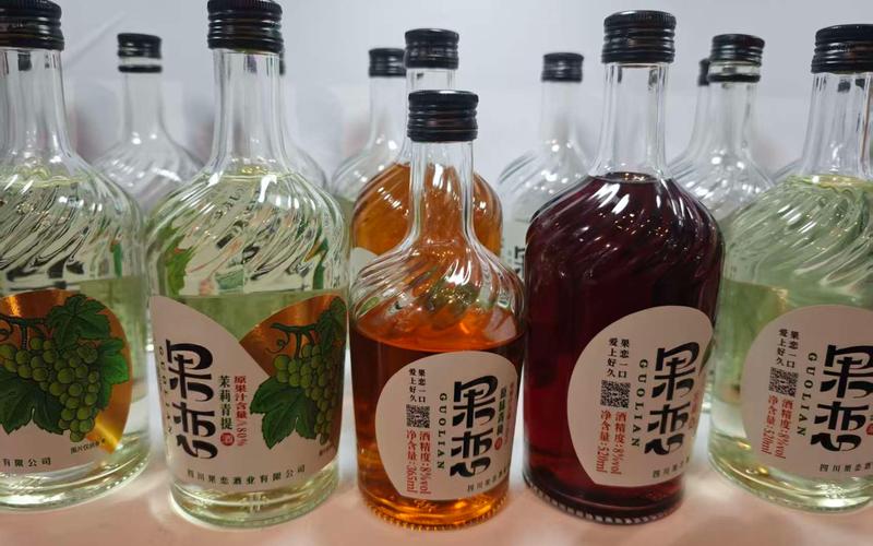 2026年“春糖”展出的果酒产品。 新京报记者 郭铁 摄