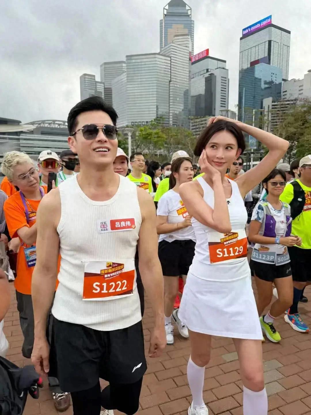 70岁吕良伟跑马拉松，被赞年轻似40岁：周润发见到我都愣了，问我是不是吃了防腐剂！与林志玲同框画面太养眼