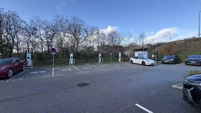 道通科技的充电与电池储能一体化项目落地巴黎。