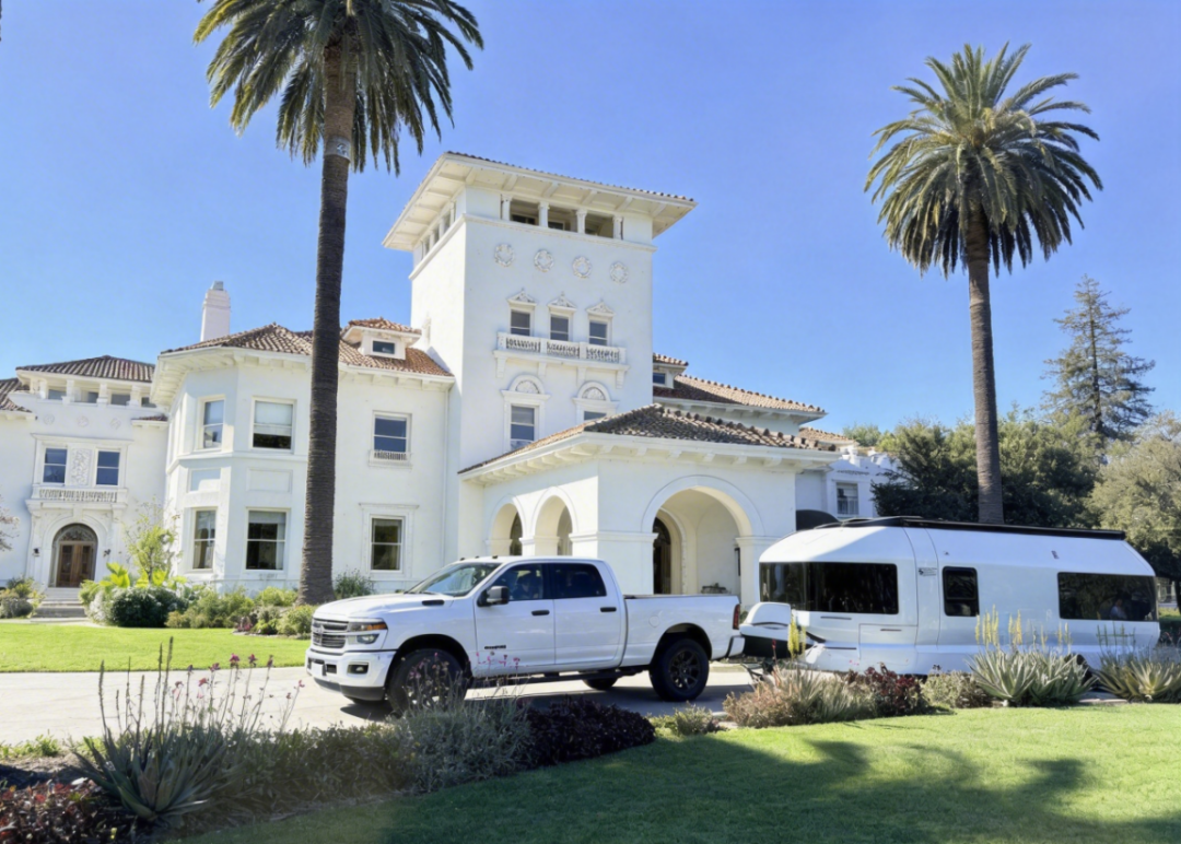 房车新势力「星空梦屋」硅谷亮相：以原生智能重构技术范式，推动百年行业变革