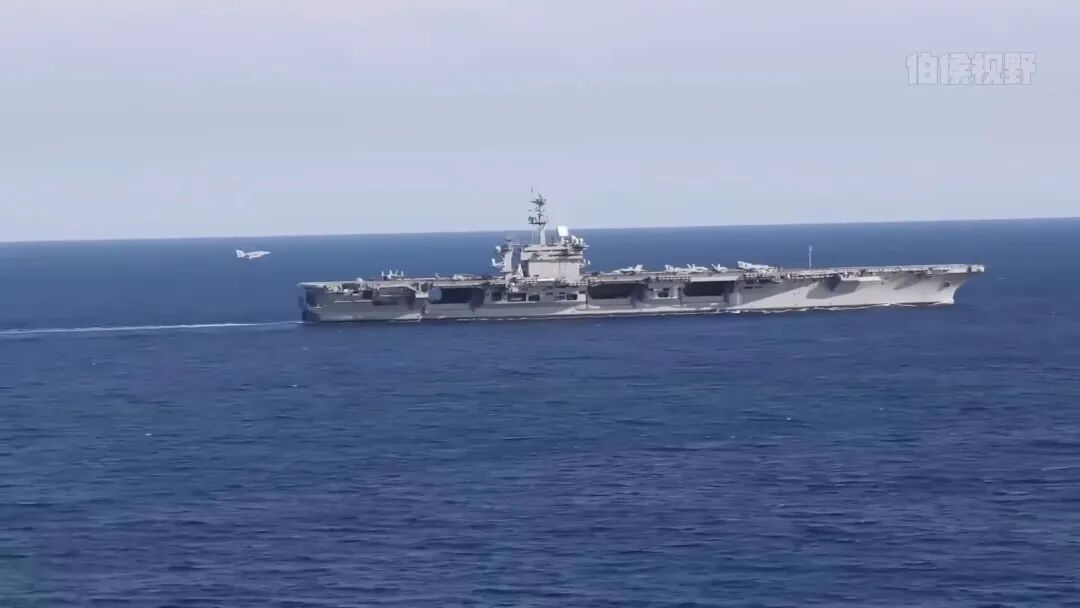 美军：“林肯”号航母上有人受伤！
