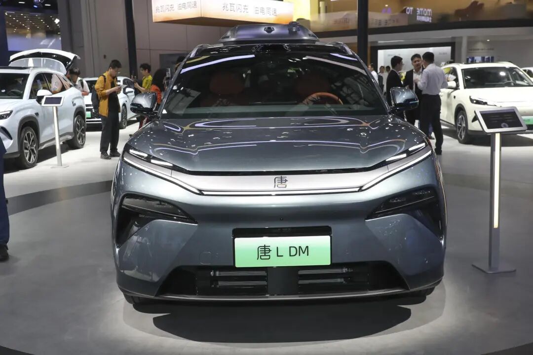 净利润超326亿元！比亚迪2025年财报发布