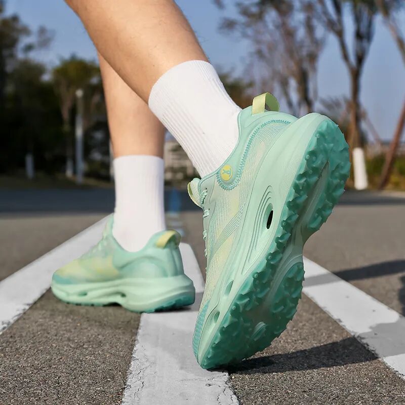 一周穿7天！不愧是“跑鞋中的法拉利”