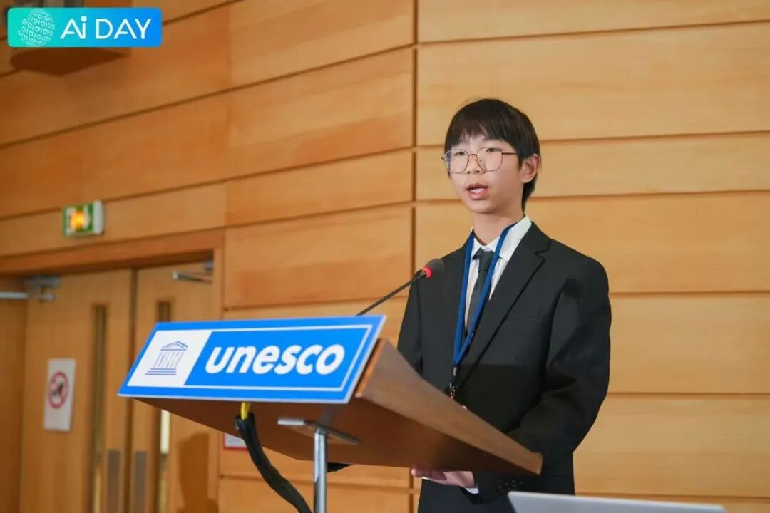 太牛了！宁波12岁小孩哥，站上联合国讲台！