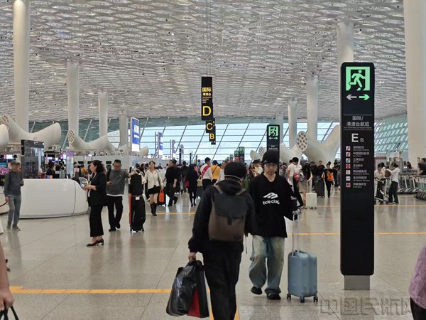 （本文图片均由深圳机场提供）