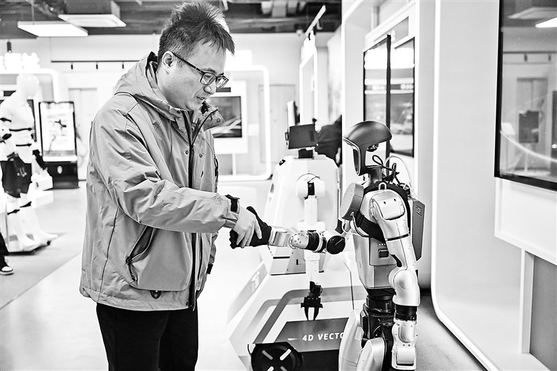 南京：“解题式创新”答好产业难题