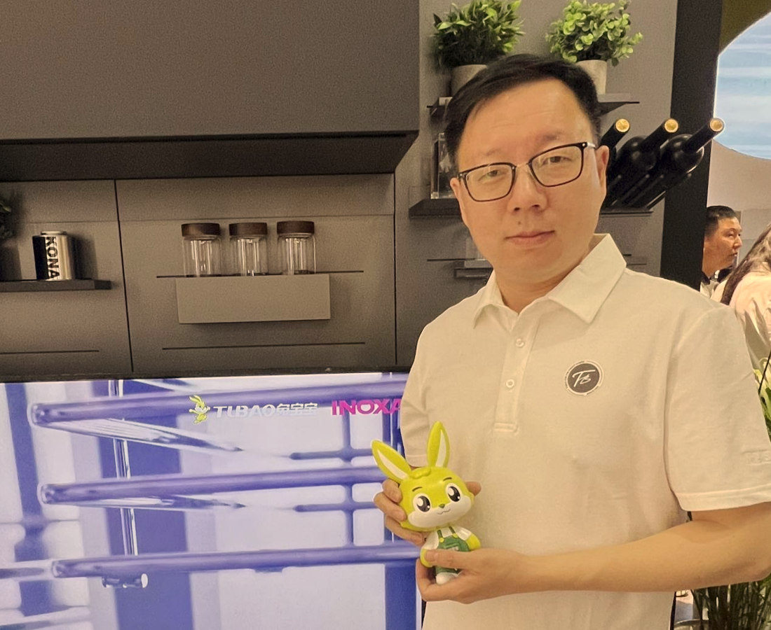 德华兔宝宝装饰新材股份有限公司总经理助理、德华兔宝宝供应链管理有限公司总经理陆鸣亮
