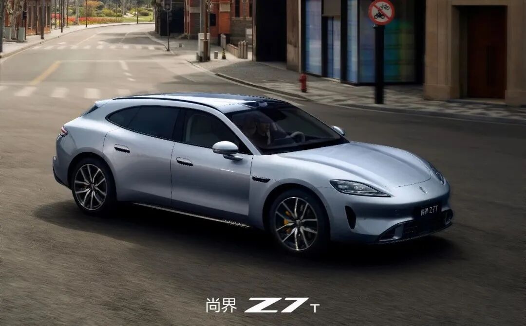 20万级新卷王？空气悬架+5C超充，自带运动套件，比新SU7划算？