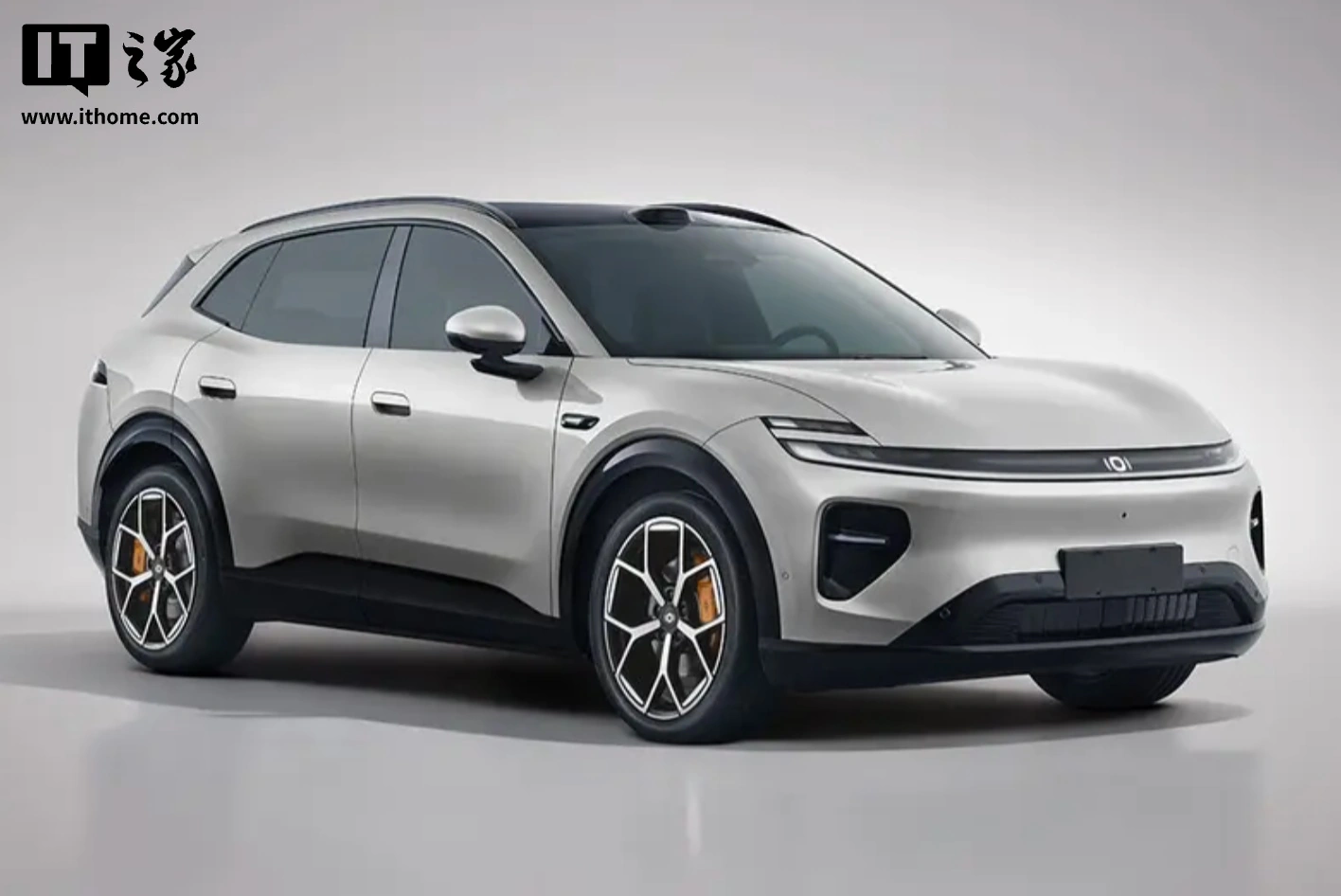 长安启源 Q06E 中型纯电 SUV 申报图现身工信部：配贯穿式灯组、搭 225 千瓦单电机