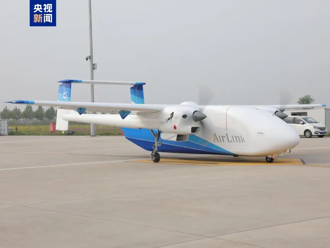 “无人飞行卡车”，首飞成功！