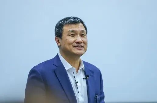 从巴菲特到唐顿庄园，一个人非常诚恳地分析了我们所处的时代，值得听一听 ...