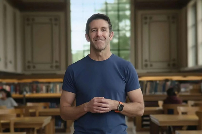 即將接任Apple公司CEO的約翰·特納斯