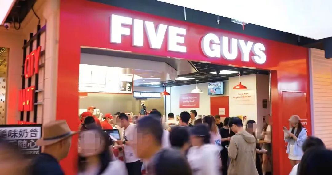“全美最受欢迎的汉堡”要来北京了！刘嘉玲、奥巴马都曾被“圈粉”！网友催开业…