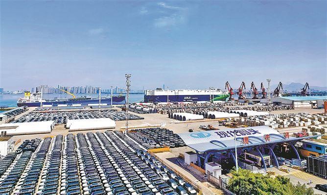 1500台国产汽车驶向意大利 “全链条协同”出海新模式落地厦门港