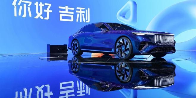 吉利汽车北京车展秀科技：银河之光2代概念车、原生新能源越野架构首发
