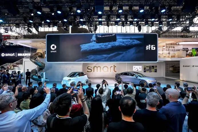 smart品牌全球公司CEO佟湘北：小车不可逆地走向精品化，大车正迫切需要个性化