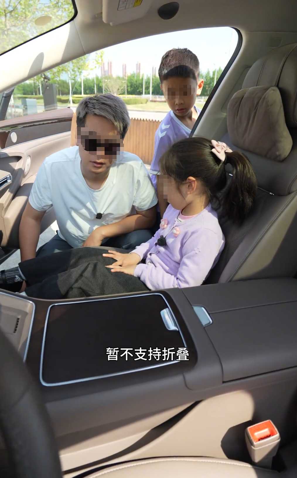 座椅防夹是不好做，但车企们也别这么凑合吧。。。