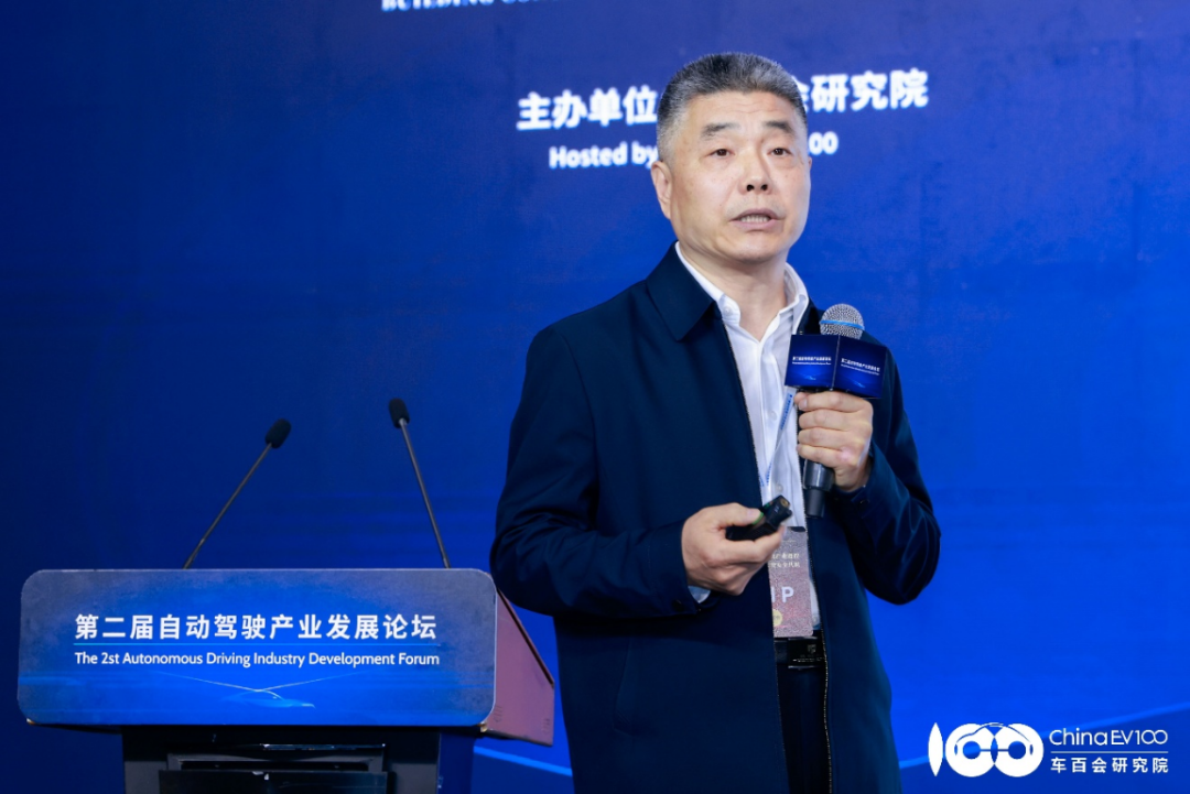 中美自动驾驶竞速2026，靳兵谈中美路径分化与六点启示