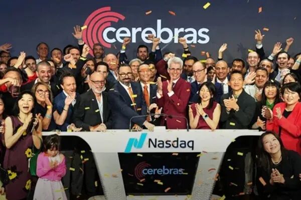 特朗普儿子，投出今年最大IPO