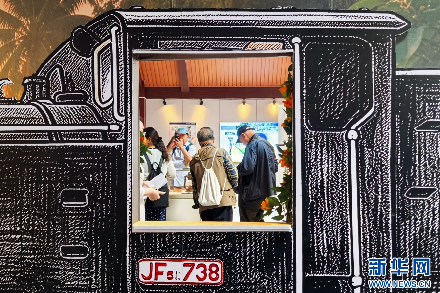   遊人參觀雲南鐵路博物館（5月18日攝）。新華網 趙普凡 攝