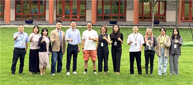 图:双方签约嘉宾合影