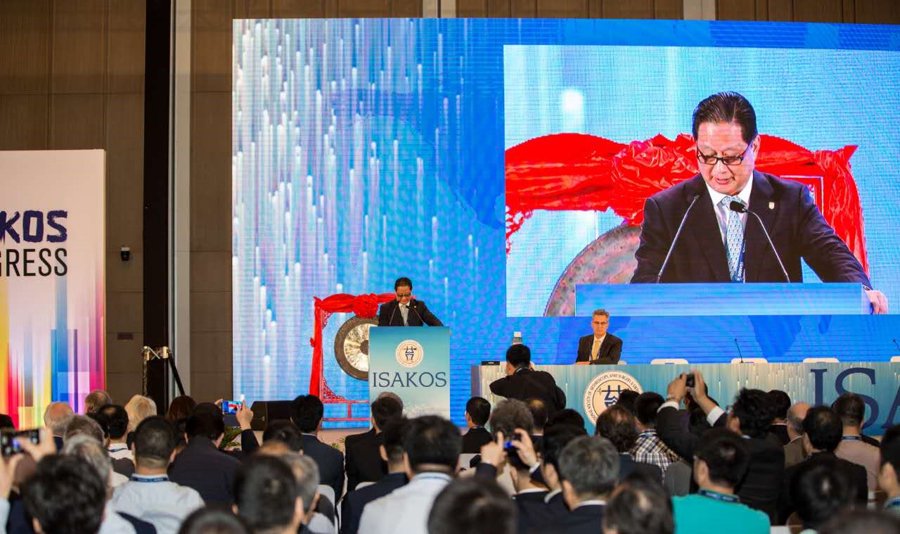 专访“中国人工韧带之父”陈世益：曾助力刘翔等冠军重返赛场，更为大众开方