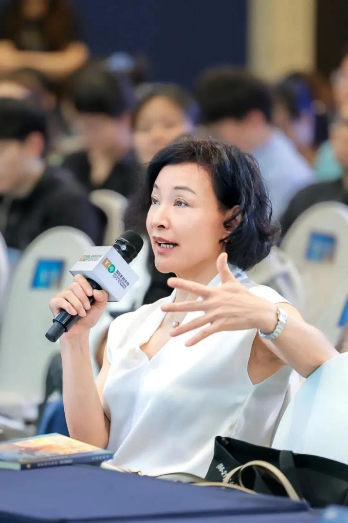 熬过人生一地鸡毛，演员陈冲：所有磨难都是创作者的财富