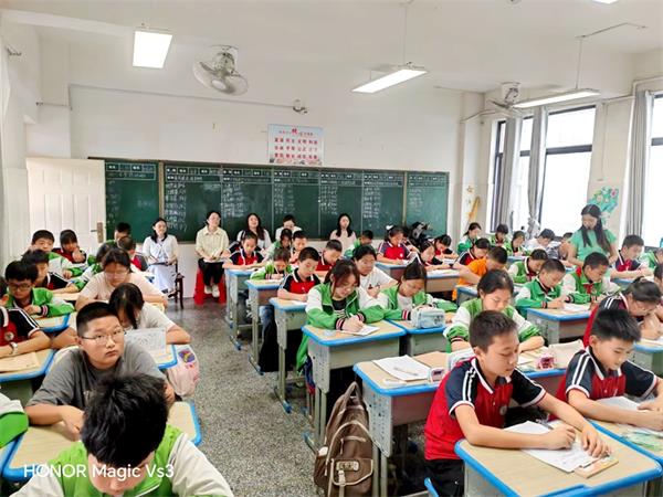 专家精准视导把脉学情 助推竹溪长安学校教学提质增效