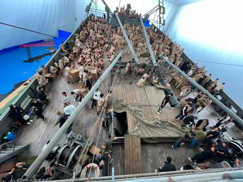 錫西文創園內，《東極島》置景現場。受訪者供圖