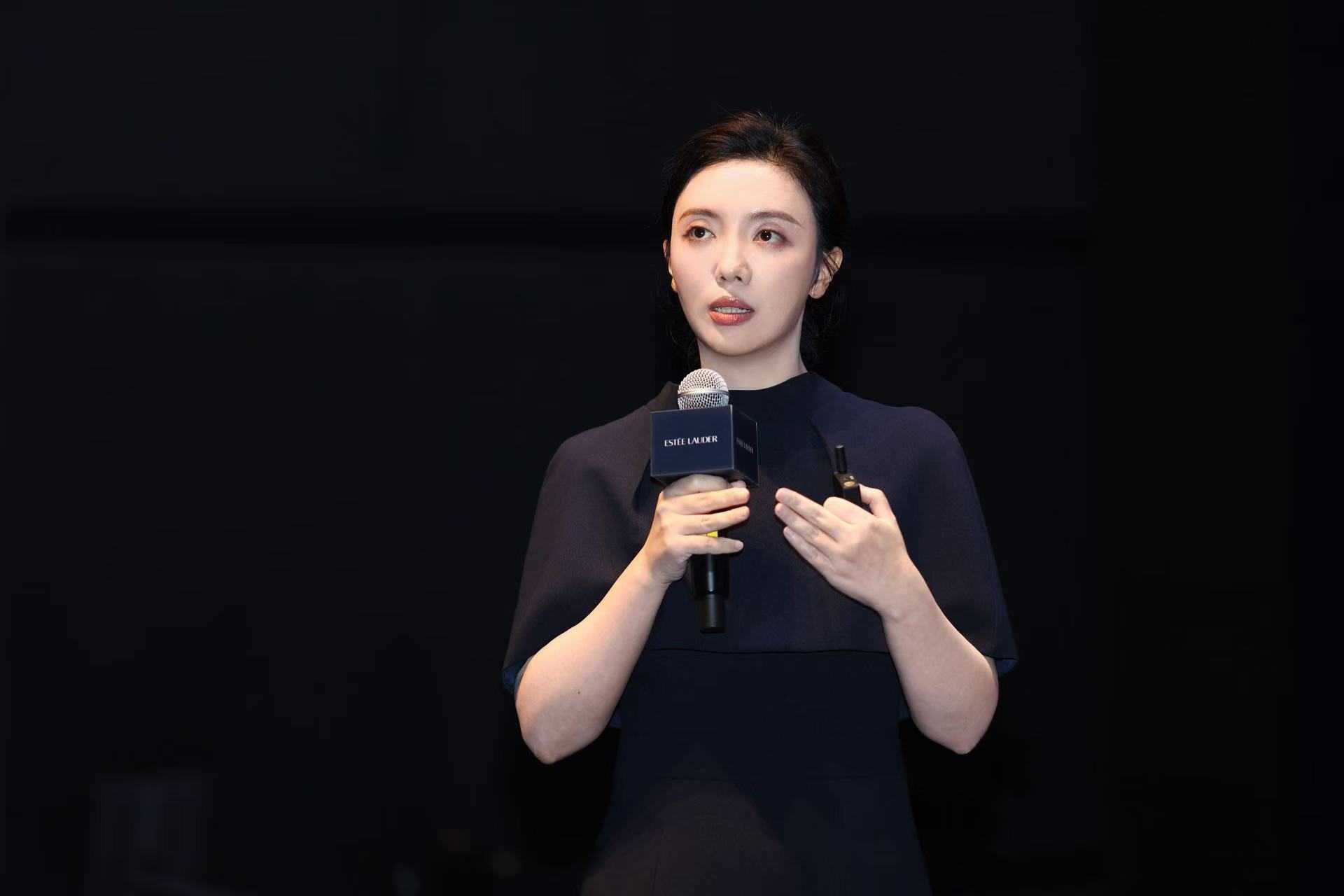 冠军突破 修护新生 全新雅诗兰黛小棕「复活水」重磅上市 开启肌肤全修之旅