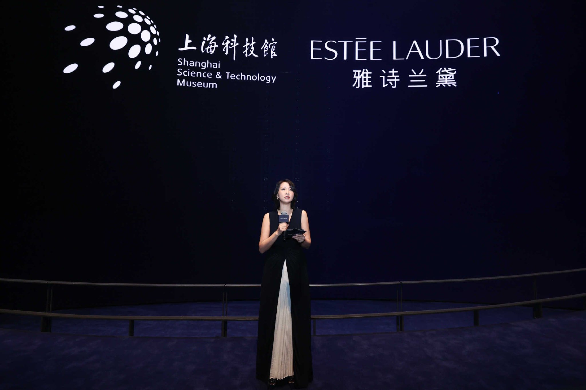 图注：雅诗兰黛中国高级副总裁暨雅诗兰黛品牌总经理Ginger Yang女士