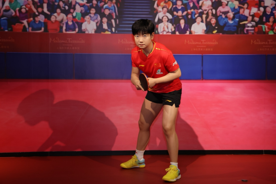 孙颖莎首尊个人蜡像于上海杜莎蜡像馆揭幕
