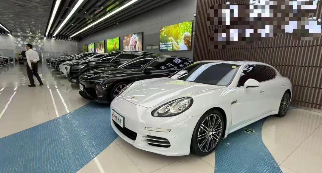二手豪华燃油车，价格“大跳水”