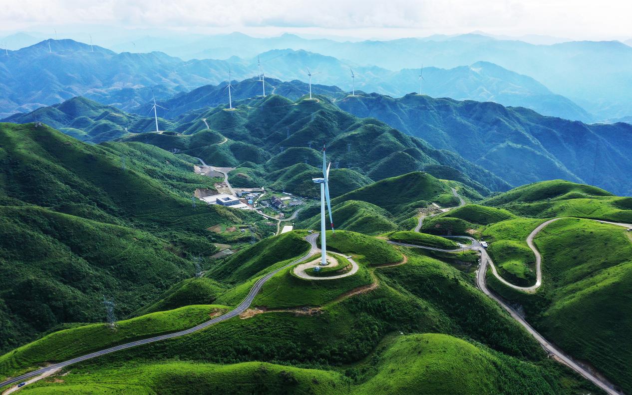 （万洋山景区。邓焱萍 摄）