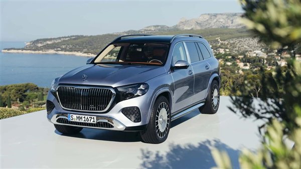 用上4.0升双涡轮增压V8发动机 新款迈巴赫GLS SUV官图发布