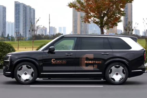曹操出行正式开放Robotaxi主驾无安全员测试，豪恩汽电DSSAD护航智能驾驶安全底线