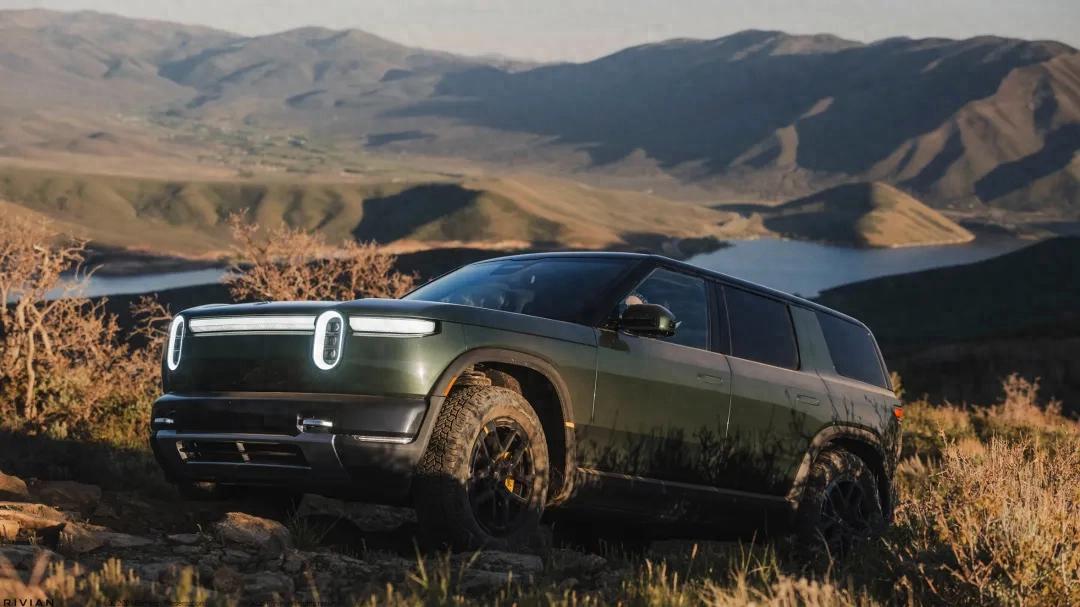 Rivian Q2营收16.6亿美元：亏8亿美元 交付12194辆车 R2车型开启交付