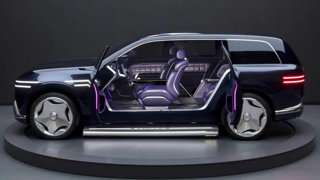 捷尼赛思纯电旗舰SUV GV90将配备后对开式车门，本月亮相