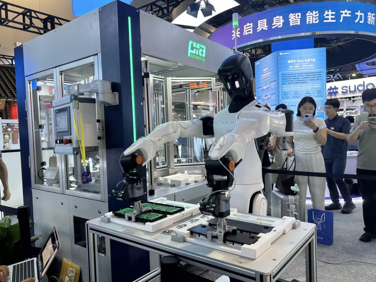 圖為均普智能的展台。