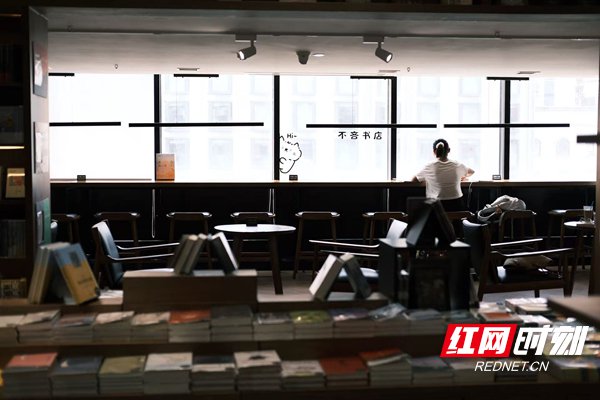 閱讀與城市在這裏相遇。