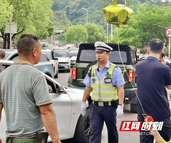 圖片源於湘西交警。