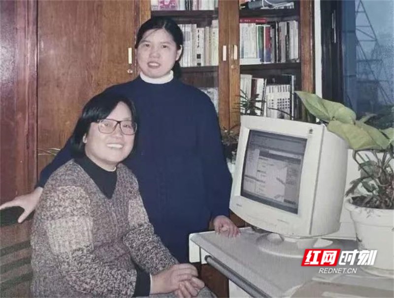 蔡皋擔任湖南少年兒童出版社圖書編輯的工作照。/湖南少年兒童出版社 供圖