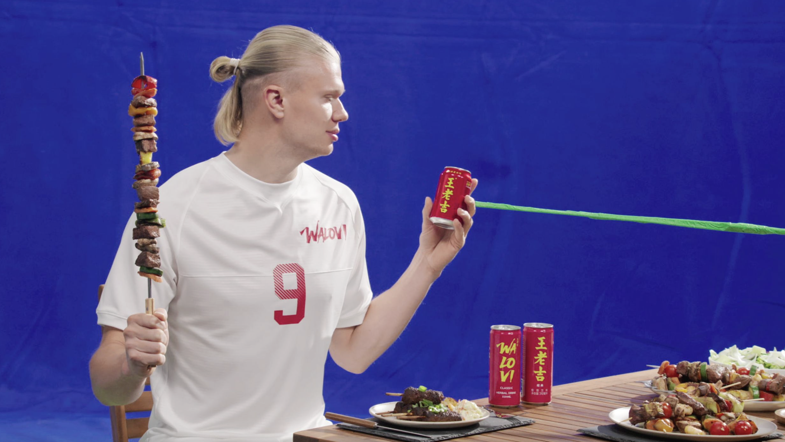 饮料行业为何集体涌向年轻人？
