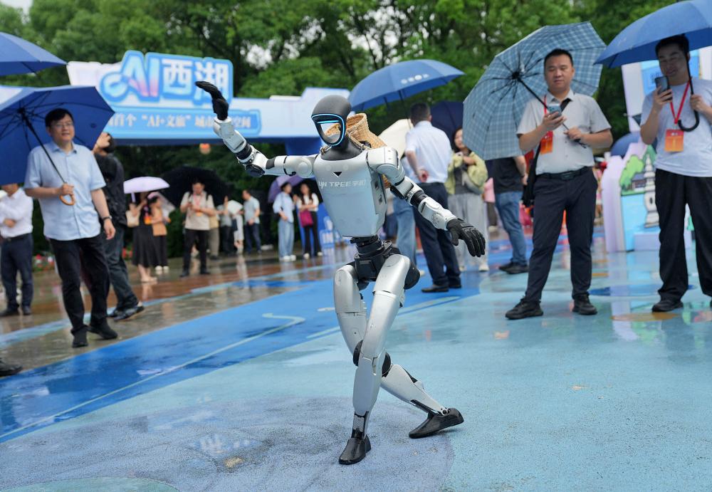 人形机器人年产将超10万台 险企如何为具身智能机器人“受伤”买单