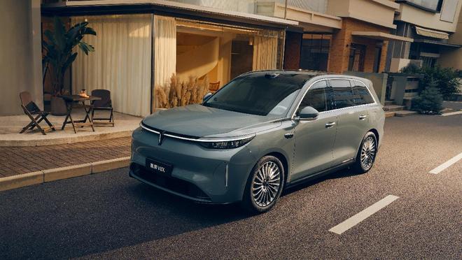 魏牌V8X上市，长城押注高端五座SUV技术突围