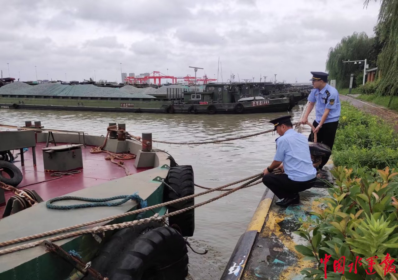 淮安航务中心淮安航道管理站扎实开展台风“白海豚”过境后复工复产专项检查