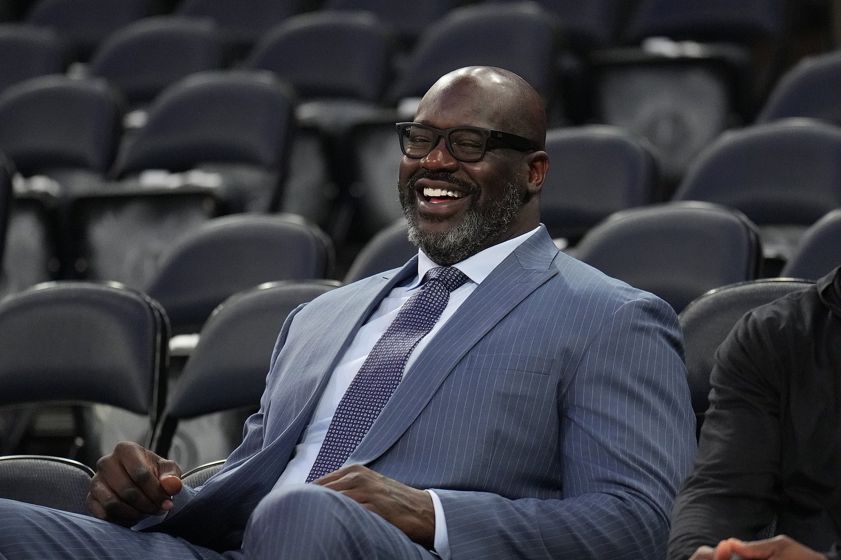 奥尼尔转发NBA历史季后赛罚球打铁榜：他本人断档最高 詹姆斯第三
