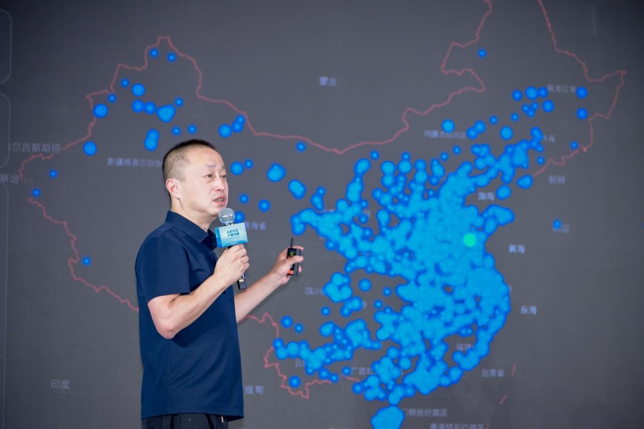 余恩源：新石器要建1000万辆无人车+1亿个机器人的物流网络