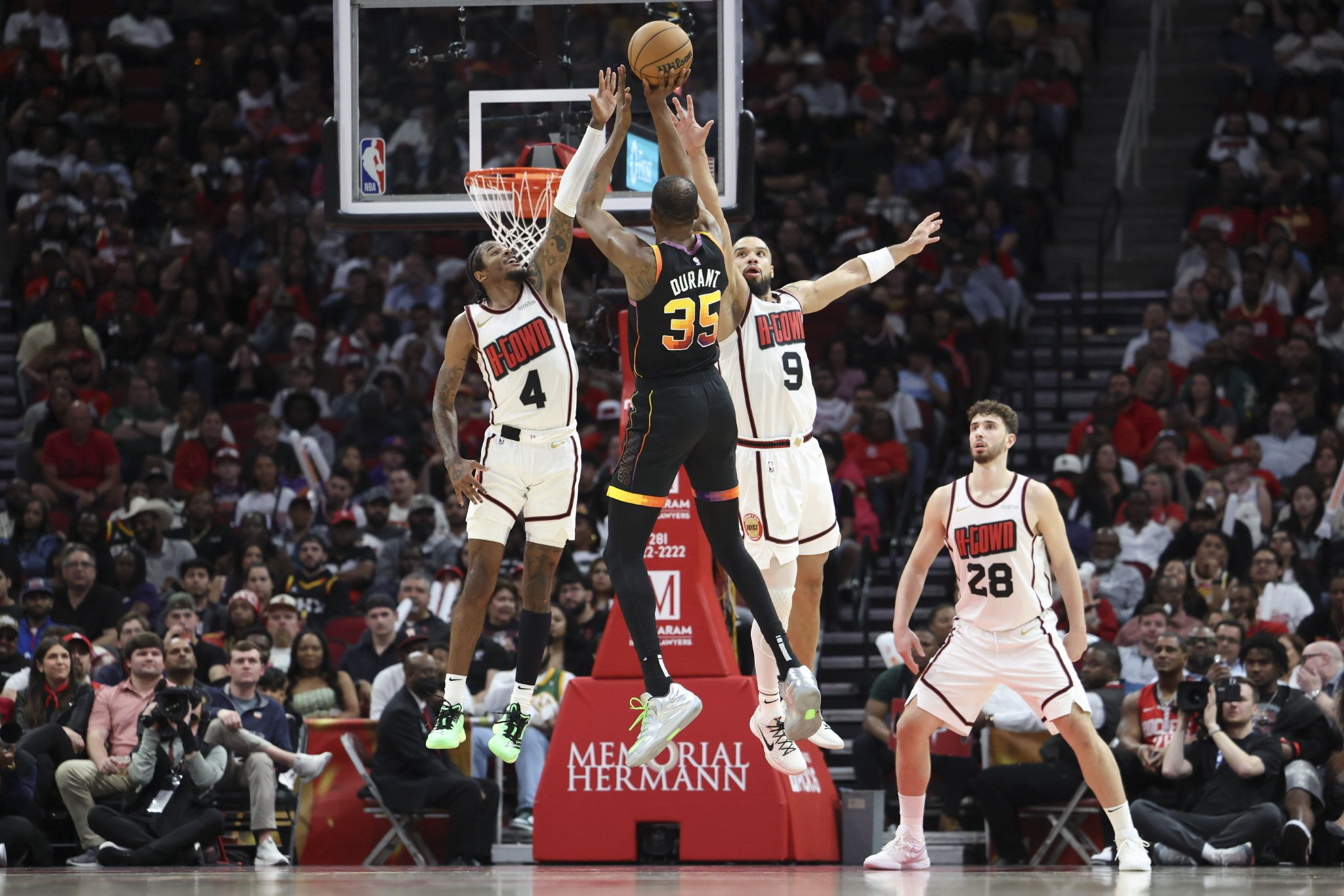 火箭媒体人：申京&KD&格林极端球迷太过分 饭圈文化是种病
